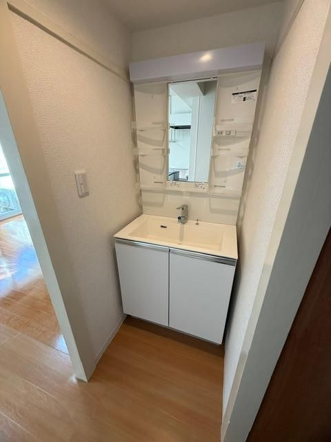 梅里マンションの洗面所