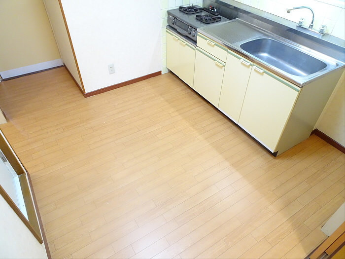 工東フラットの居間・リビング|こちらの居間で趣味の時間をお楽しみください