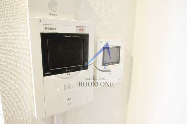 グランドメゾン田町のセキュリティ|モニター付きインターホンです。