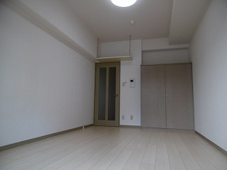 【洋室】 | クレスト草津 | 使い勝手の良い洋室です（同物件別室施工例）