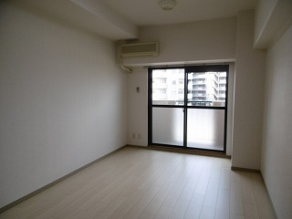 【洋室】 | クレスト草津 | 使い勝手の良い洋室です（同物件別室施工例）