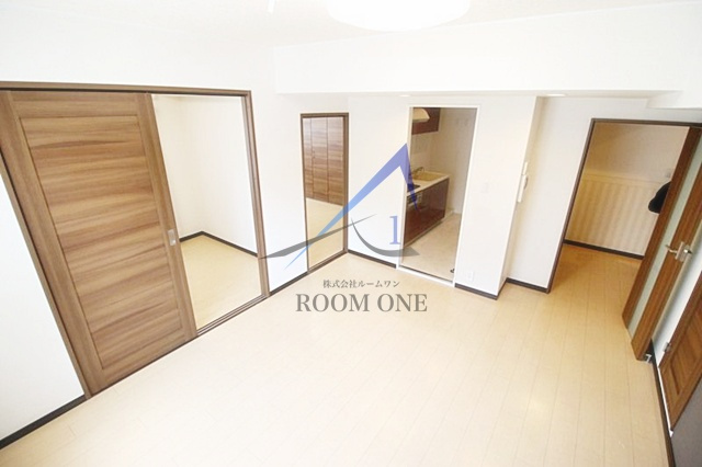 グランドメゾン田町の居間・リビング|洋室のお部屋です。