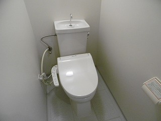 【トイレ】 | クレスト草津 | 落ち着いたトイレです（同物件別室施工例）