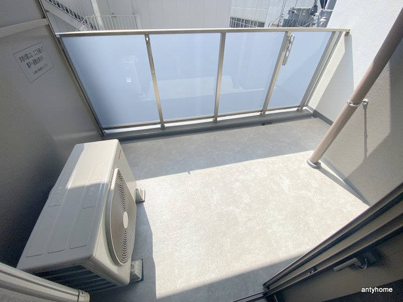 アーバネックス本町Ⅱ 仲介手数料無料のバルコニー