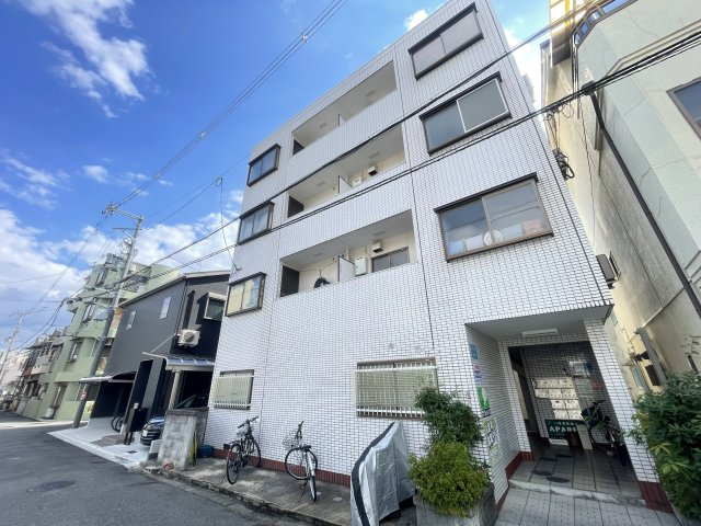 寝屋川市緑町の賃貸マンションの外観