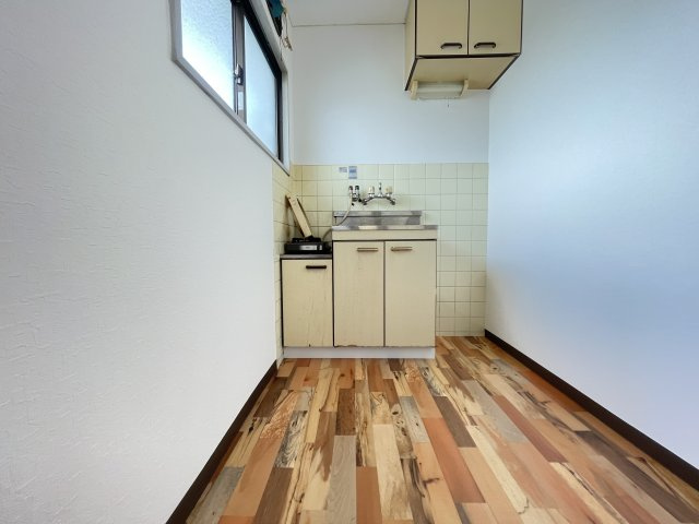 寝屋川市緑町の賃貸マンションのキッチン