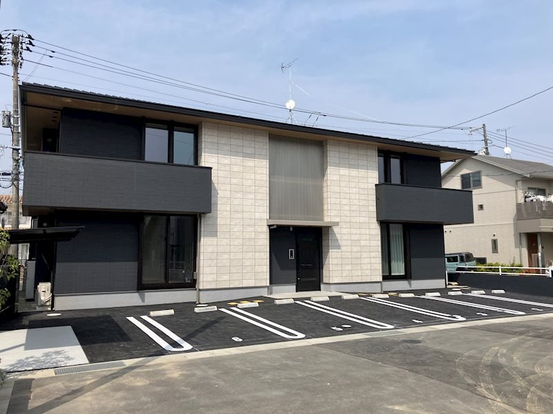 レガーレ原尾島の駐車場