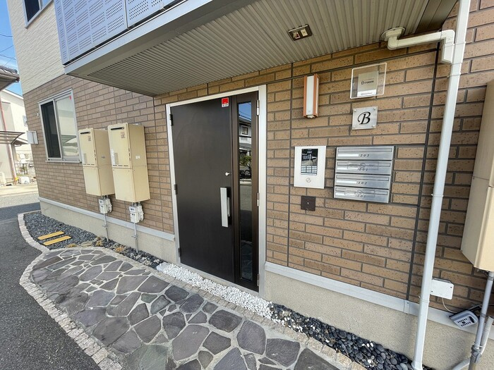 グレイス　フローラ　B棟のエントランス