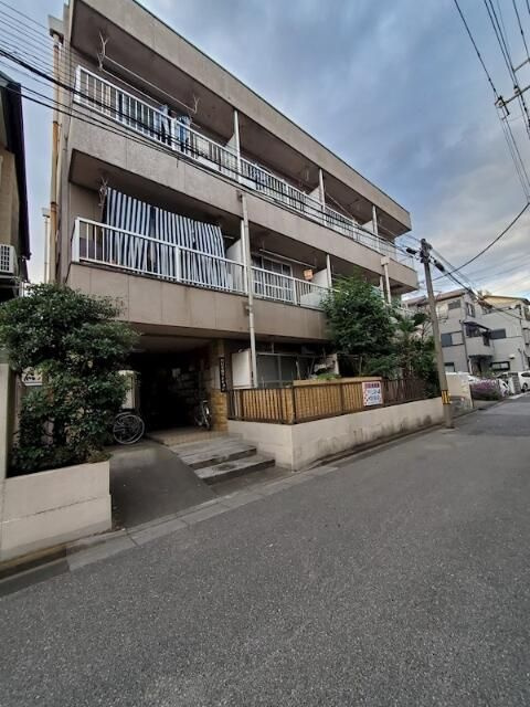 リナス川口の外観