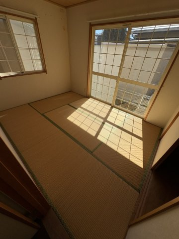 ラヴィアンローズの和室