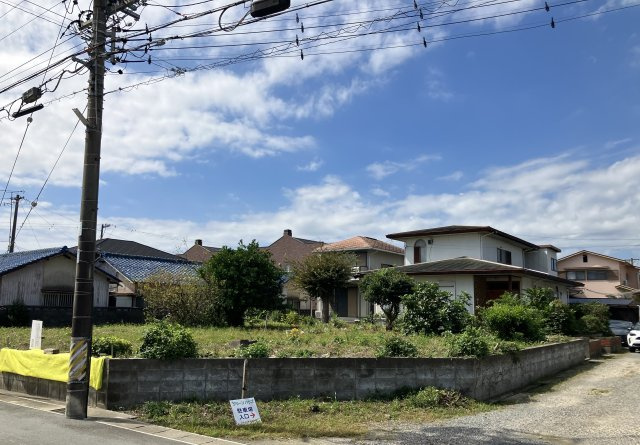 津市柳山津興 売土地の外観