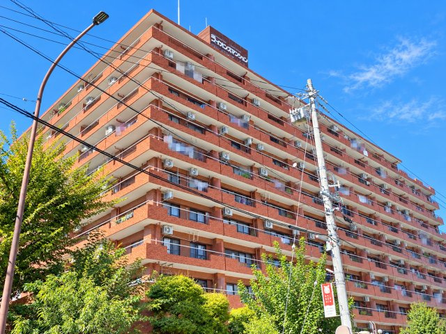 ライオンズマンション藤ヶ丘ガーデンの外観|SRC造11階建て、レンガ調タイル貼りの外観
