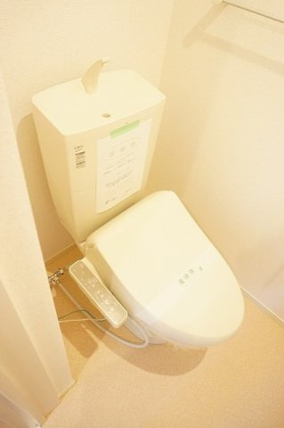 クラール元山リゾンネのトイレ|ゆったりとした空間のトイレです