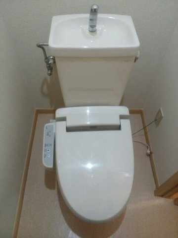 エルディム西本Ｂのトイレ|清潔感のあるトイレです