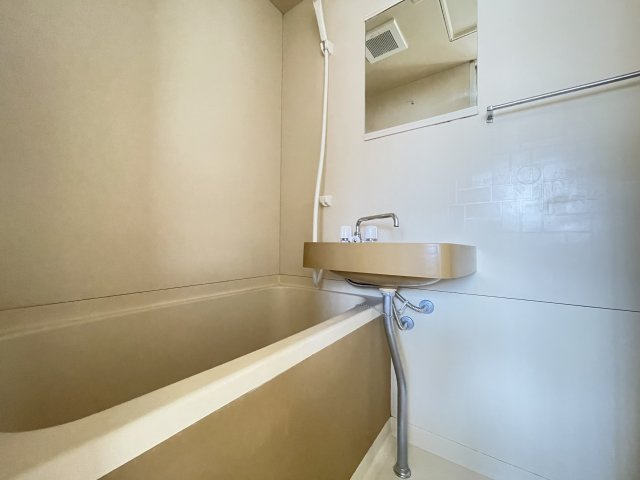 寝屋川市香里北之町の賃貸マンションの浴室