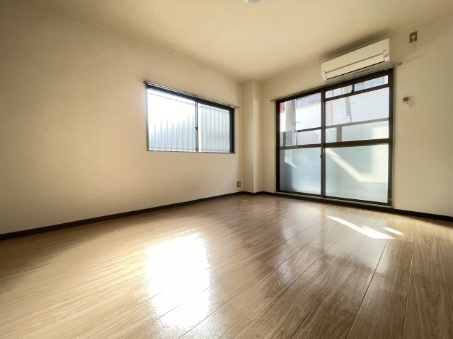 寝屋川市香里北之町の賃貸マンションの内装