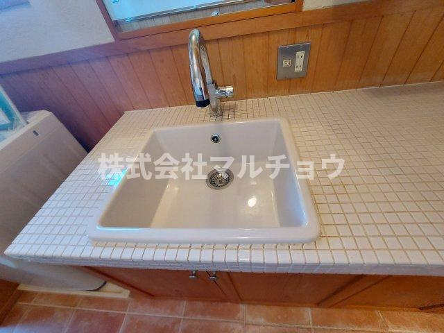 文里二丁目戸建ての独立洗面台|独立洗面化粧台付き