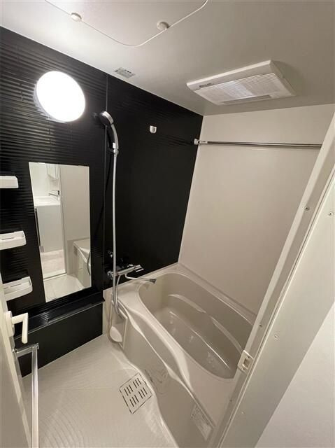 ＭＡＸＩＶ府中ＡＺの浴室