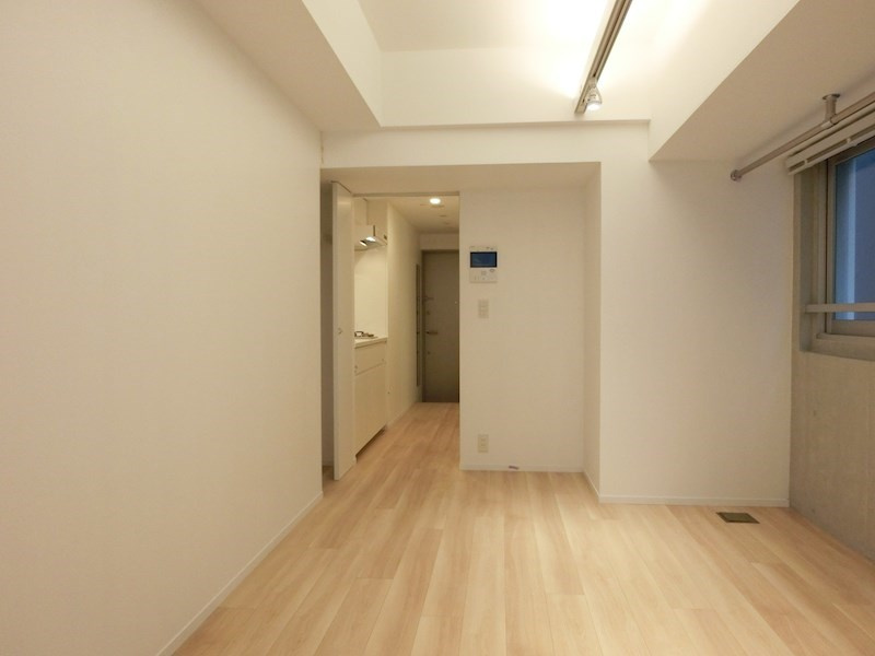 新品家具付きマンション東田町2(KaGood神奈川)の洋室