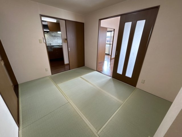 コンフォール大塩の和室
