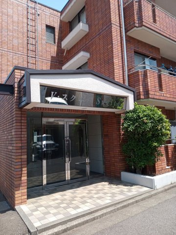 Ｖ・スクエアＳｕｇｉｔａ のエントランス