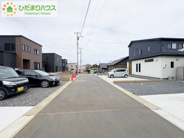 タマタウン金沢町　新築戸建　1号棟の前面道路含む現地写真|閑静な住宅地で叶える穏やかな新生活♪