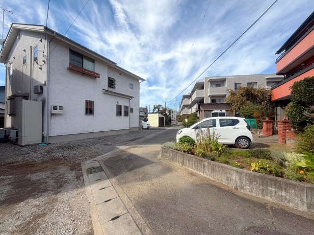 清水町八幡　０１期１棟の前面道路含む現地写真