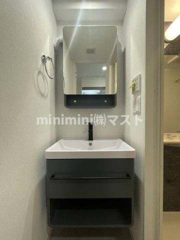 セレニテ谷町六丁目アリエの洗面所
