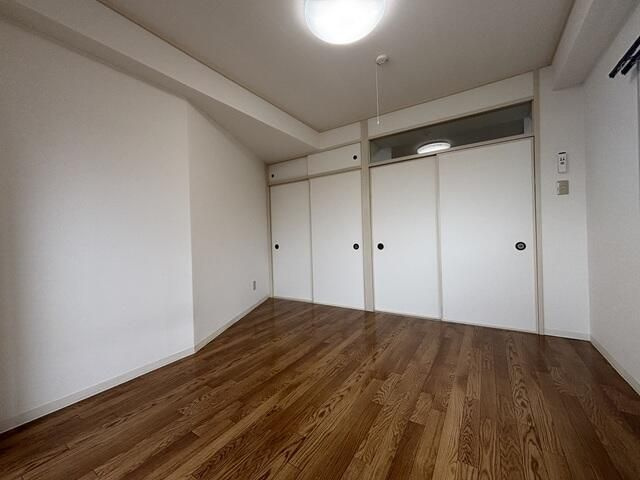 ＺＥＮビルの寝室