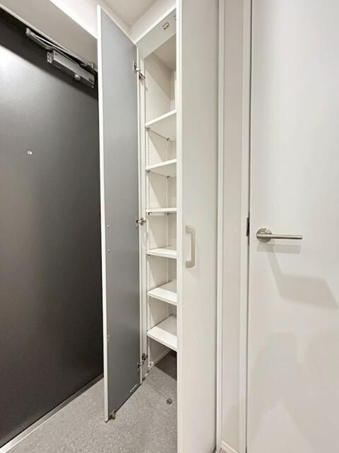 ＡＧＲＡＣＥＳ小竹向原の収納
