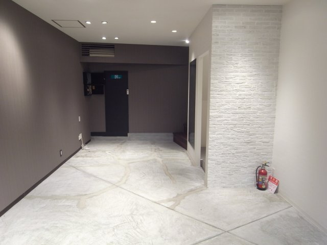 豊中市岡町の店舗事務所