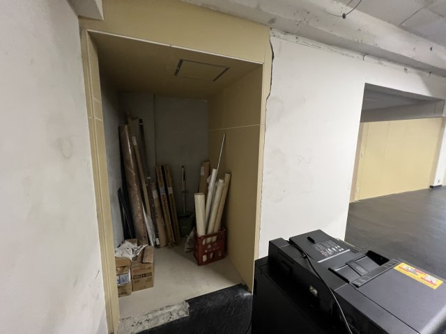 大阪市中央区南本町２丁目の店舗事務所の内装