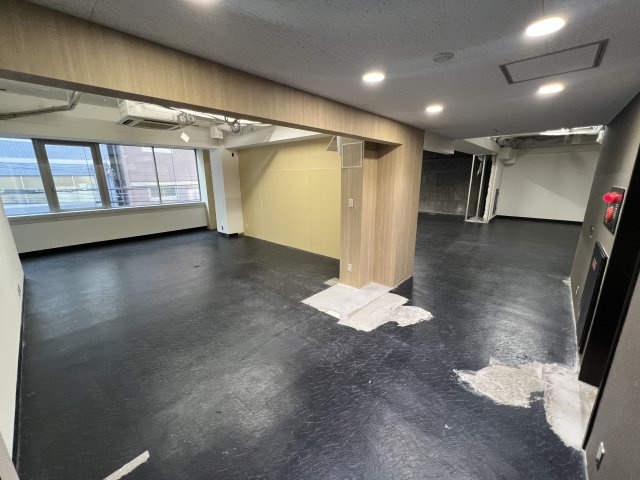 大阪市中央区南本町２丁目の店舗事務所の内装