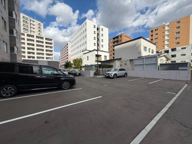 カルム植物園の駐車場
