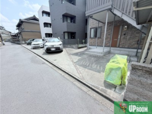 ロコ 光の駐車場