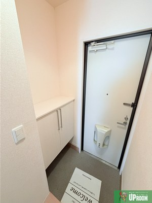 ロコ 光の玄関