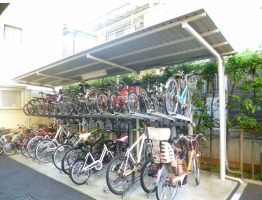 レジデンス三宿　ネット無料　バイク置き場　メゾネットのその他