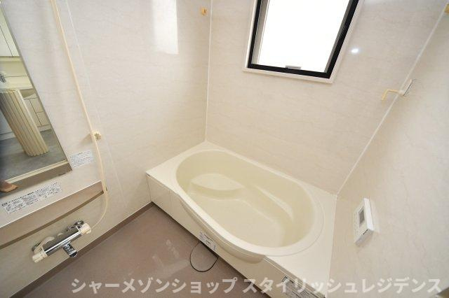ルフラン東新町の浴室