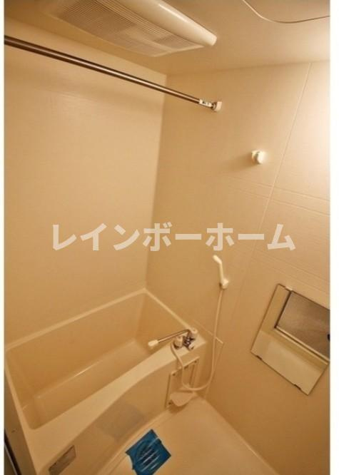 アムール　Amical 仲介手数料（賃料の1.10ヵ月）の50％OFF対象物件！の浴室