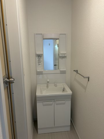 ラフォーレ田中の独立洗面台|独立洗面化粧台が付いています