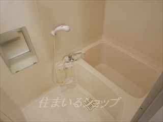 ケンゾービルの浴室