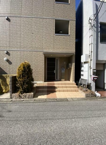 ルーチェのエントランス|清潔なエントランスです（参考写真です）