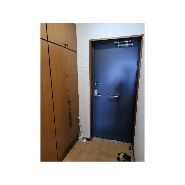 サニークレスト伊東 弐番館の玄関