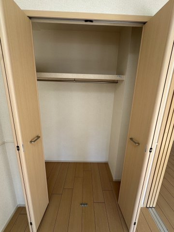 榴ヶ岡YSコートの収納|別号室参考