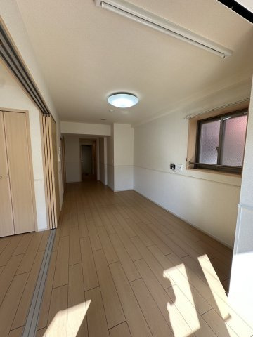 榴ヶ岡YSコートの居間・リビング|別号室参考