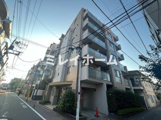パピエ・レイの外観