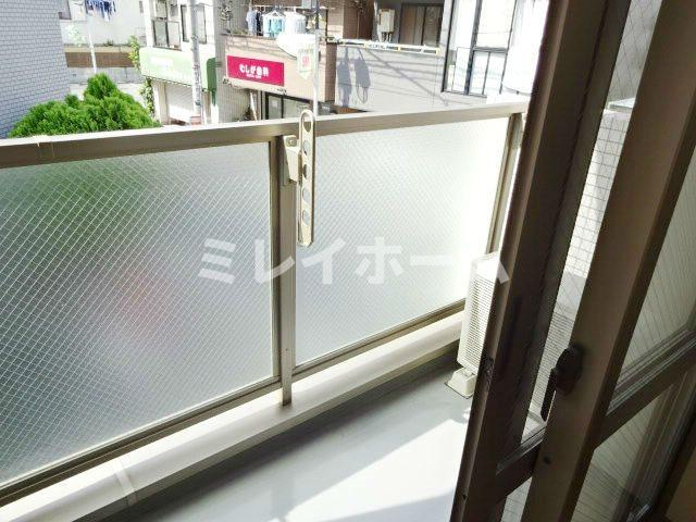 パピエ・レイのバルコニー