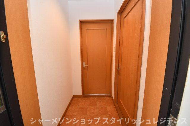 ルフラン東新町の玄関