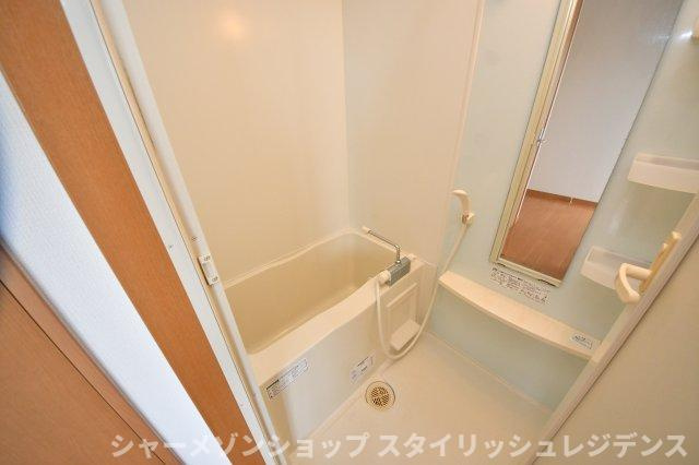 ルフラン東新町の浴室