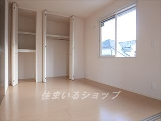 フローラル清水　Ｂ棟の寝室